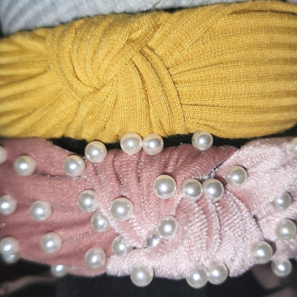 Set Of Headbands - Picture 3 of 6